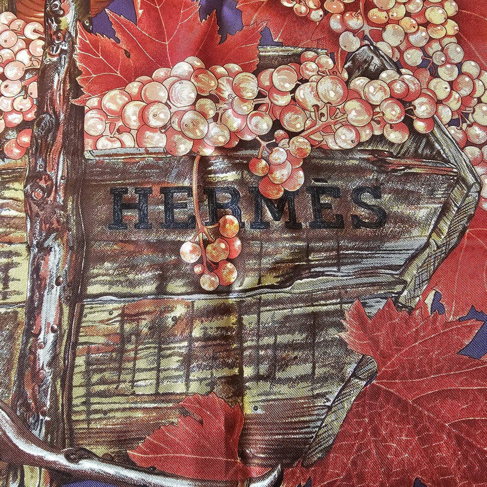 Hermès "Vendanges" by Valerie Dawlat-Dumoulin Vintage Silk Scarf 2001 - Picture 9 of 10